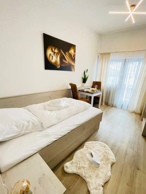 באד גריסבאך Fewo 20 - Appartement Im Rottalblick - Youngmodern Wohnen Mit Bademantelgang Zur Therme, Tv, Balkon Und Persoenlichem Gaesteempfang Von Astarte Estate מראה חיצוני תמונה